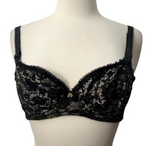 1950’s French Lace Bullet Bra, Black and Cream, Made in France, ≈ 32-34B